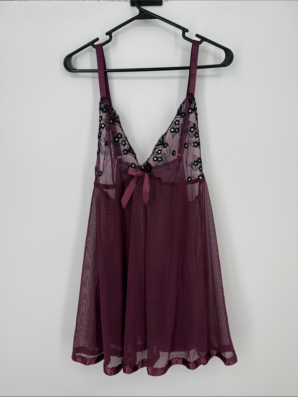 Sheer Lace-Embellished Burgundy Babydoll Nightdress size M-L